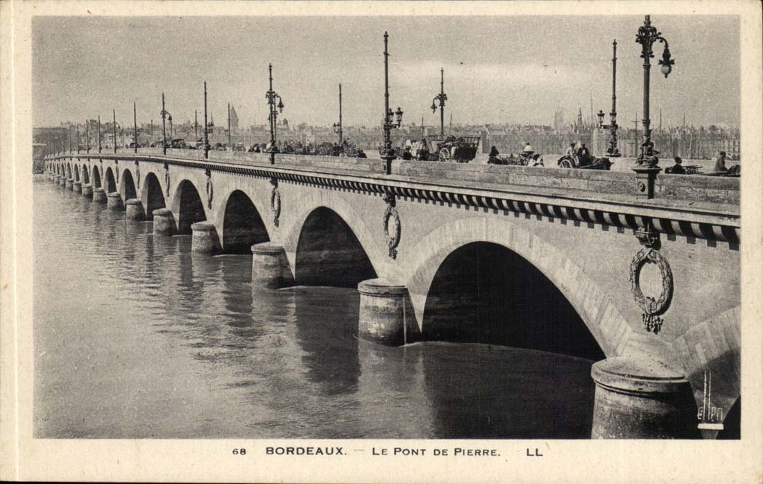 Bordeaux CPA Le pont de pierre