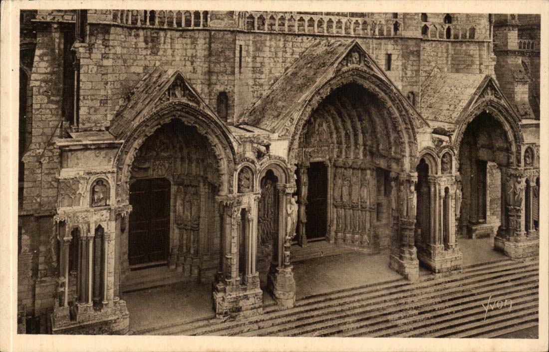 Chartres CPA Le portail nord