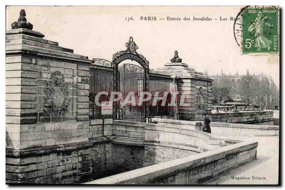 Paris CPA Entree des Invalides Les remparts