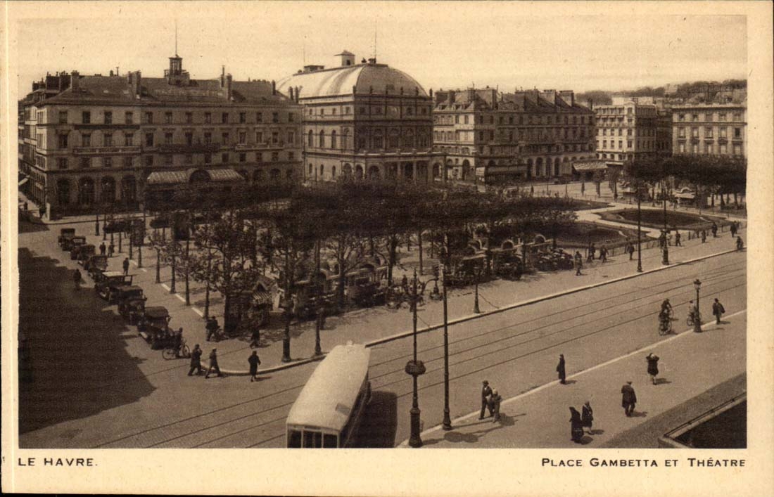 Le Havre CPA Place Gambetta et theatre