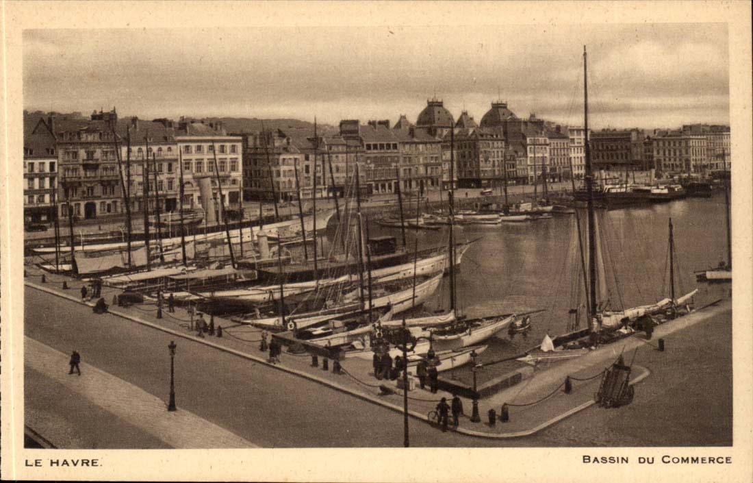 Le Havre CPA Bassin du commerce