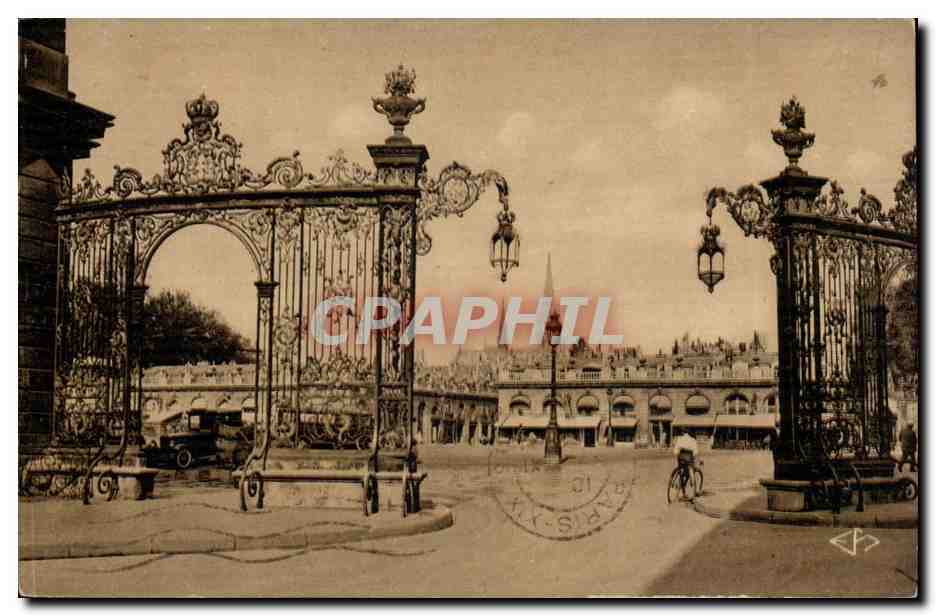 Nancy - La Ville aux Portes d'Or - Grilles de Jean Lamour