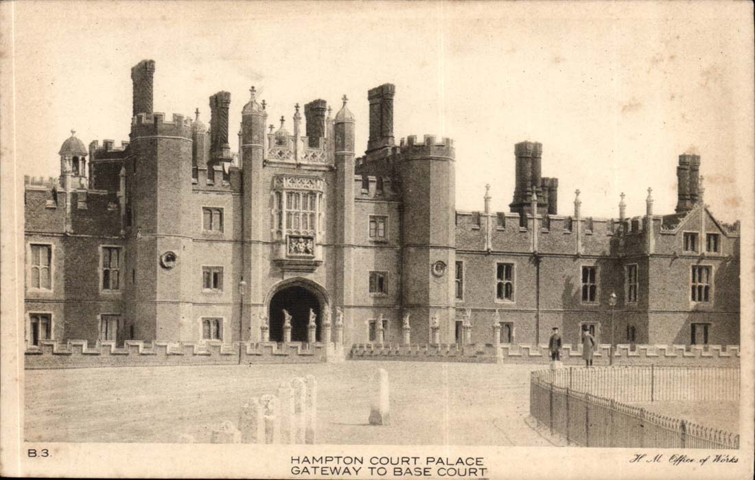 Grande Bretagne Hampton Court Palace CPA Gateway to base court