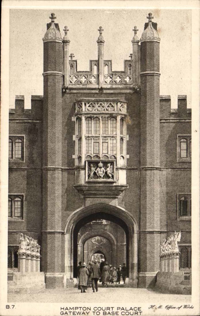 Grande Bretagne Hampton Court Palace CPA Gateway to base court