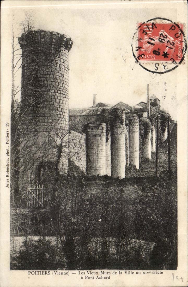 POITIERS (Vienne) — Les Vieux Murs de la Ville au XIVe siècle à Pont-Achard — Jules Rohuchon, phot. Poitiers, 39
