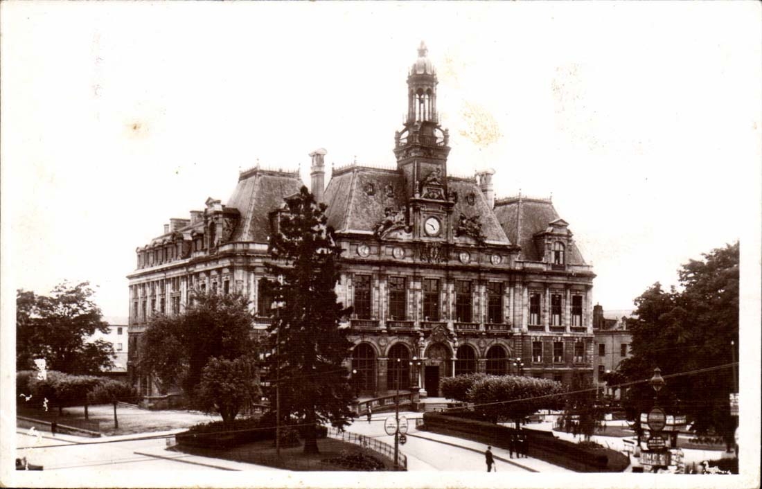 Limoges CPA L'hotel de ville