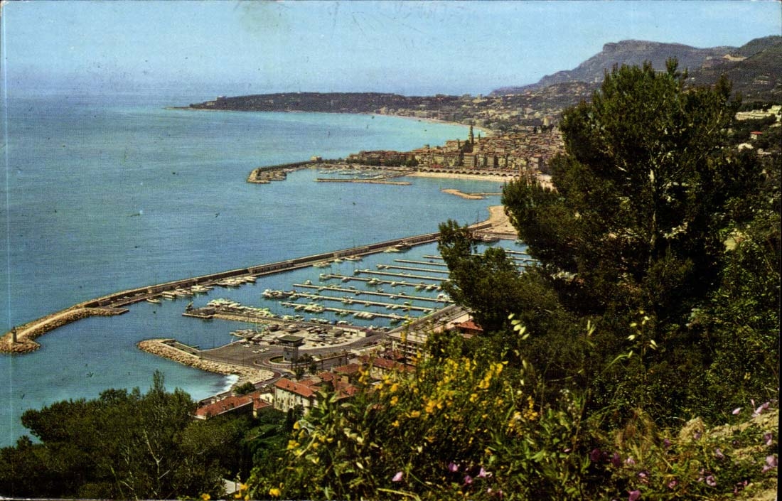 Menton CPA Le port de Garavan La ville et le CAp martin