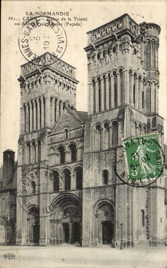 Caen CPA Eglise de la Trinite ou abside aux Dames (facade)