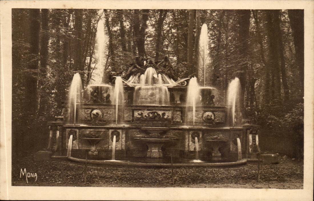 Parc de Versailles CPA Le buffet fontaine ddu a Mansart Neptune et Amphitrite