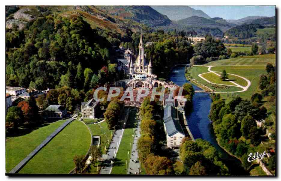 Lourdes CPA Basilique