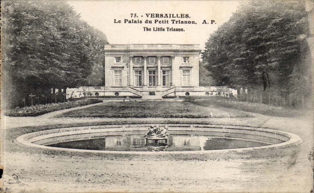 Versailles CPA Le palais du Petit Trianon 