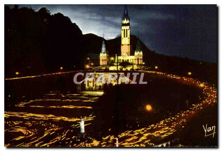 Lourdes CPM La procession aux flambeaux
