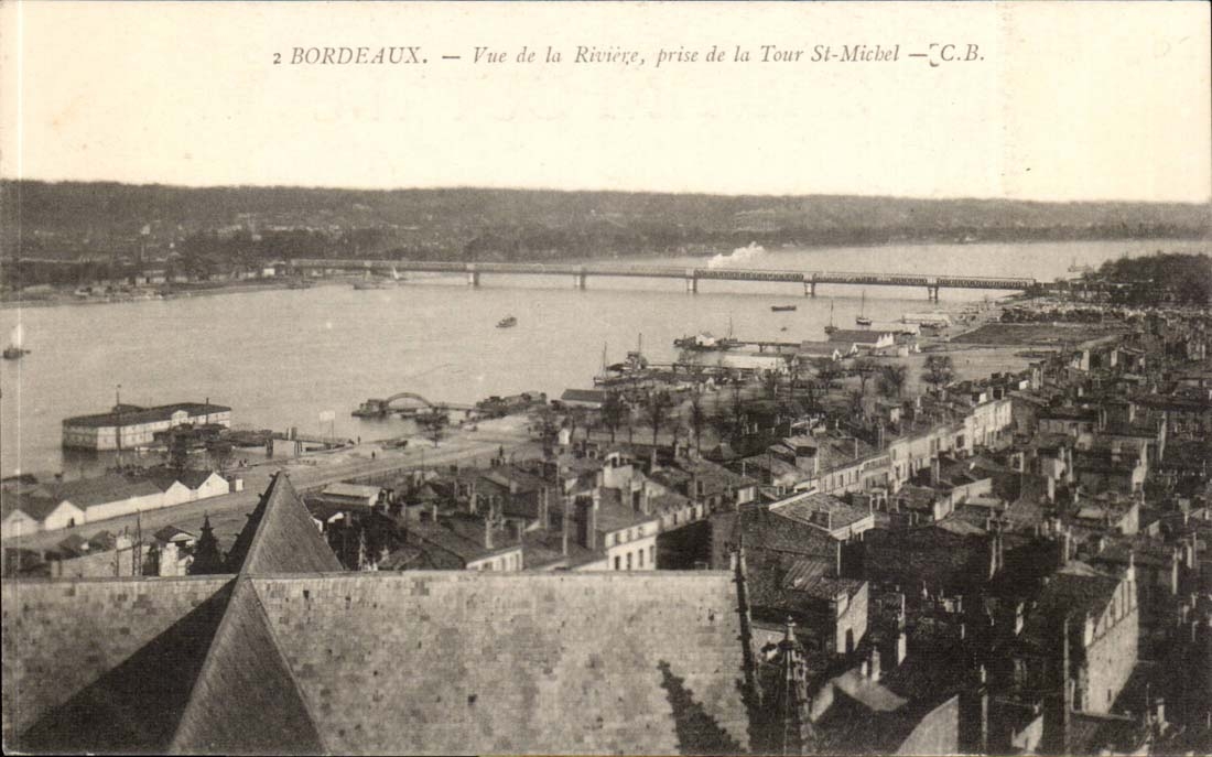 Bordeaux CPA Vue de la Rivieze prise de la Tour St Michel