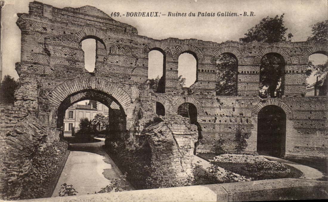 Bordeaux CPA Ruines du palais Gallien
