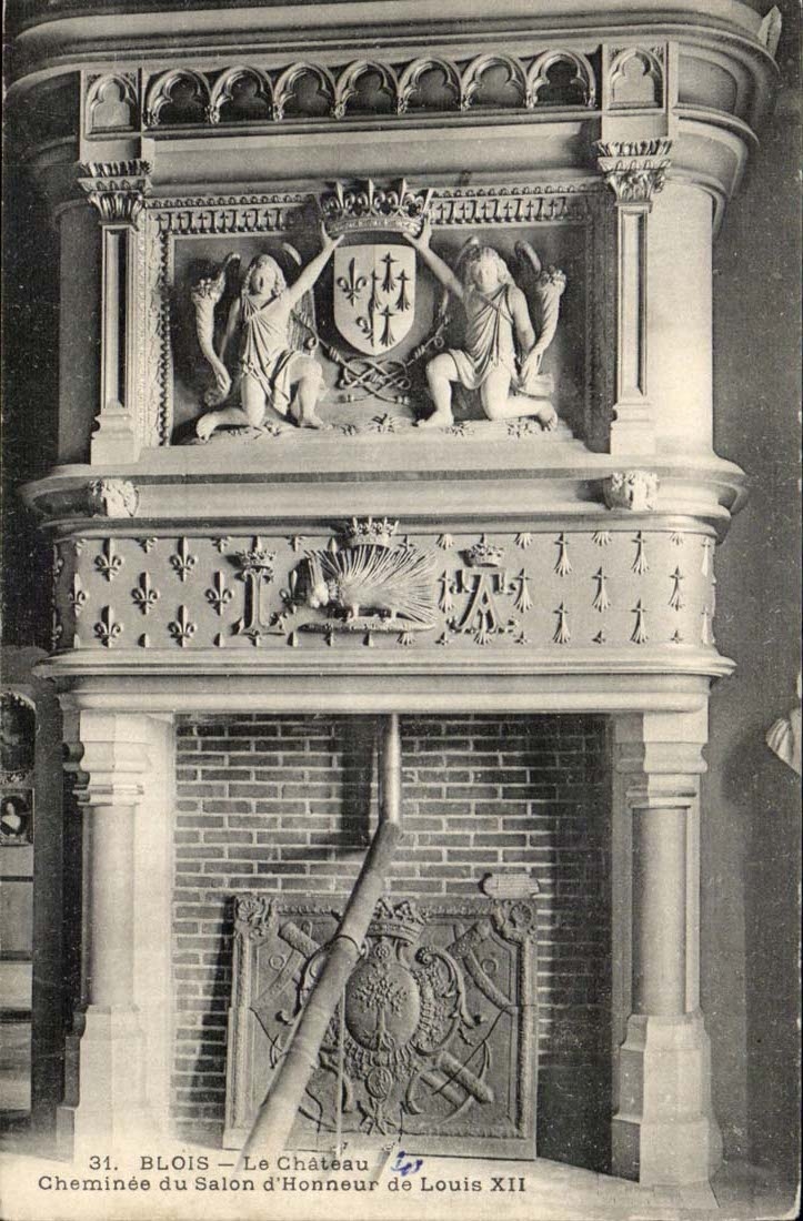 Blois CPA Le chateau Cheminee du salon d'honneur de Louis XII