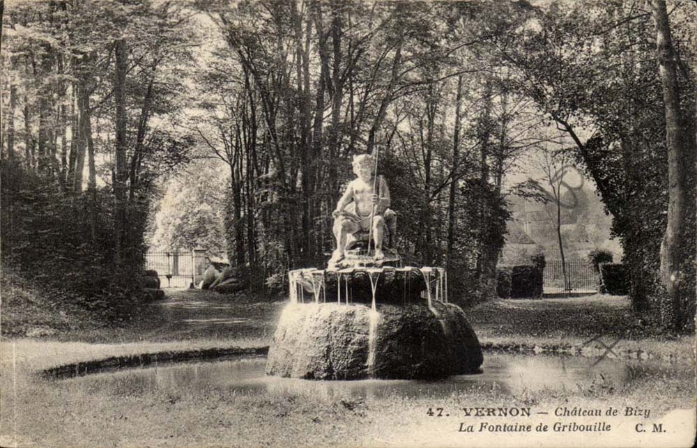 Vernon CPA Chateau de Bizy La fontaine de GRibouille