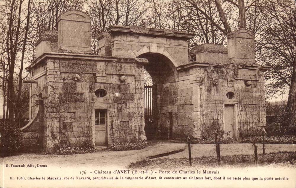 Château d'ANET (E.-et-L.) — Porte de Charles le Mauvais — G. Foucault, édit. Dreux
