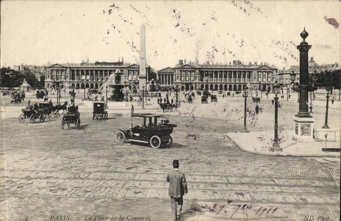 Paris CPA La place de la Concorde