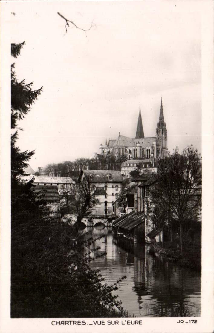 CPA Chartres Vue sur L'Eure