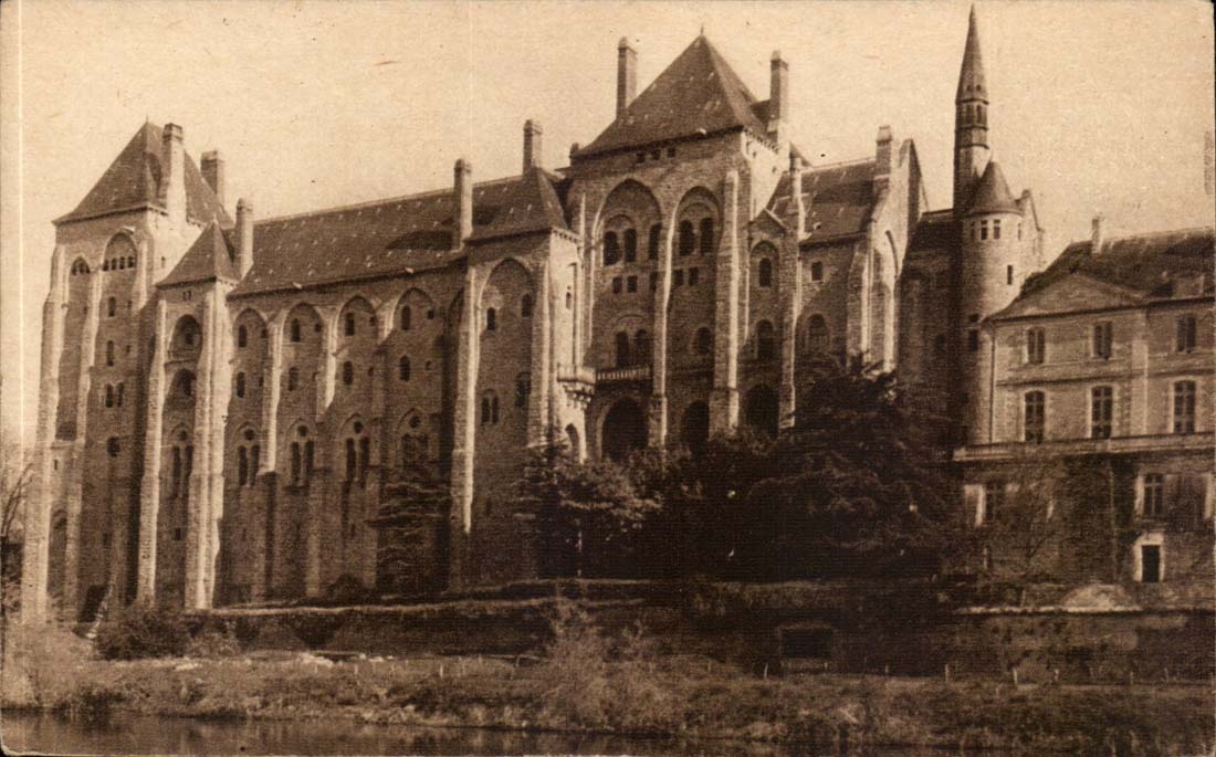 Solesmes CPA Abbaye Les batiments de 1896 vus de l'ile Saint Clement
