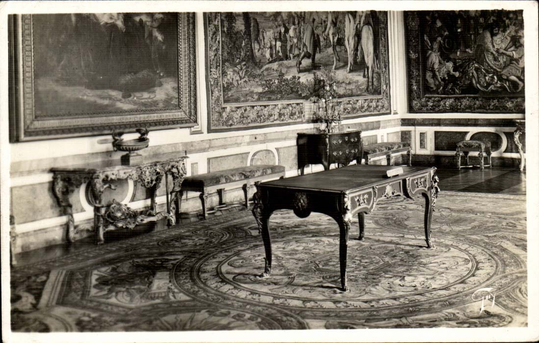 Versailles CPM La palais Table de la signature de la paix