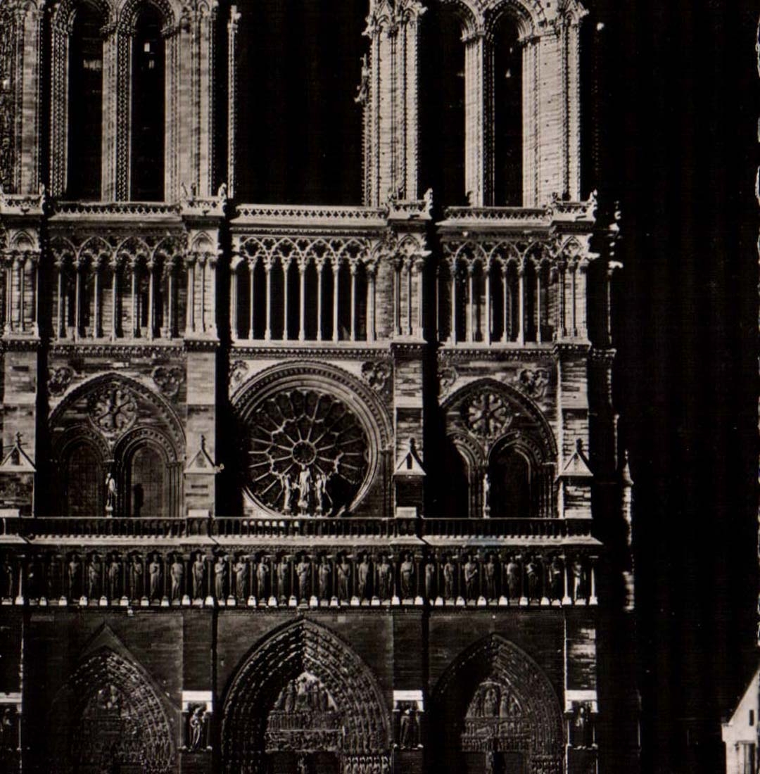 Notre-Dame de Paris — vue nocturne illuminée — Éditions de l'Air, n°247