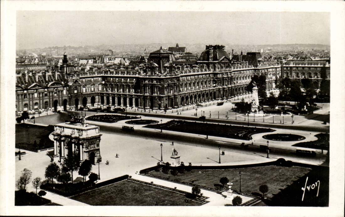Paris CPM Perspective sur la place du Carrousel