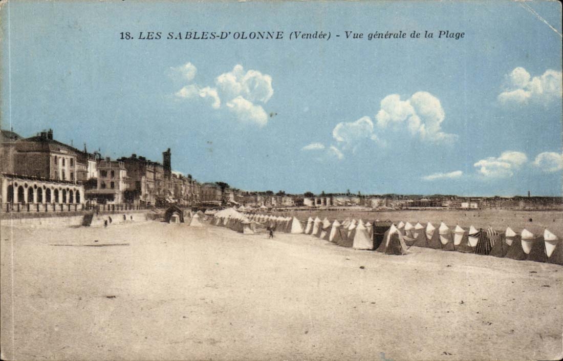 Les Sables d'Olonne - Vue Generale de la Plage - CPA 