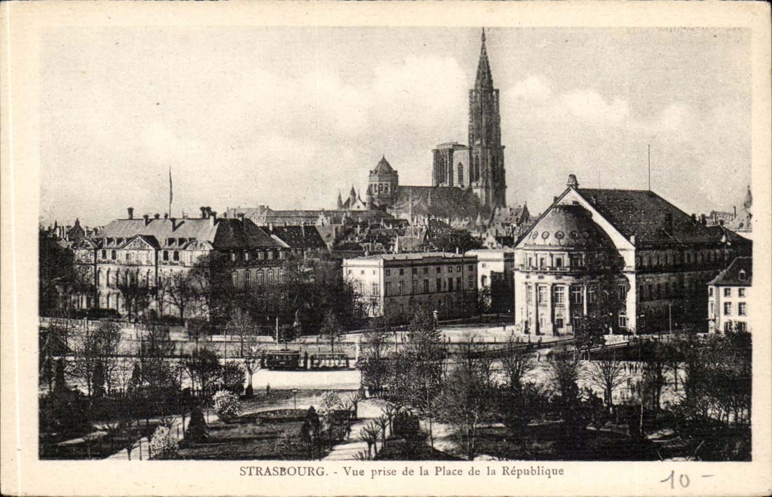 Strasbourg - Strassburg - Vue prise de la Place de la Republique - CPA 