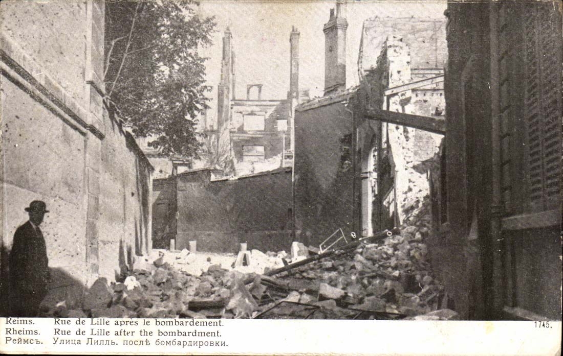 Reims - Rue de Lille - apre le bombardement - CPA 