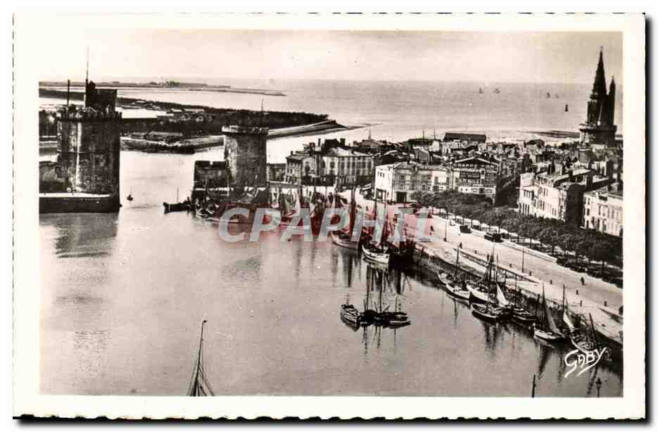 La Rochelle - Vue generale du Port - CPA 
