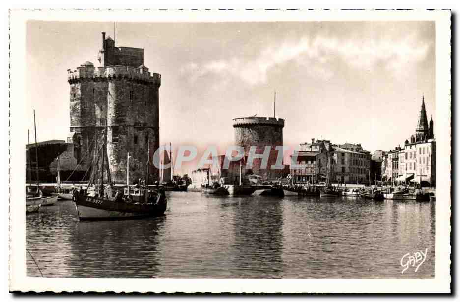 La Rochelle - Les Tours et le Port - CPA 