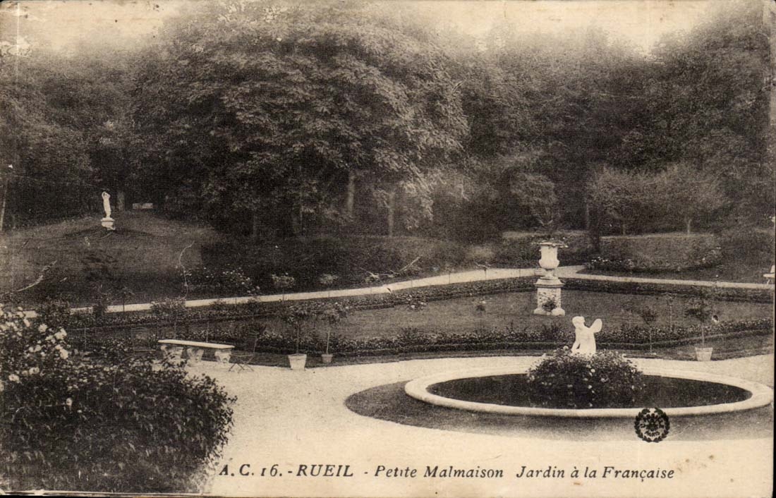 Rueil - Petite Malmaison - Jardin a la Francaise - CPA 