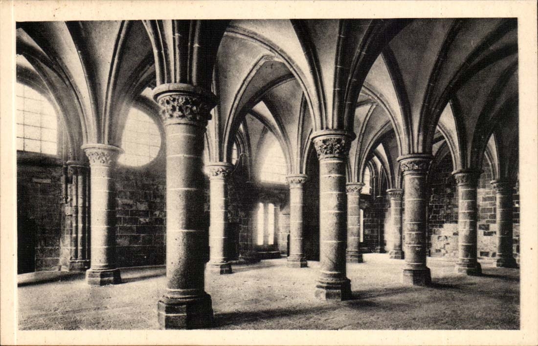 Abtei Mont Saint-Michel — Saal der Ritter — Dienst der historischen Denkmäler, Paris