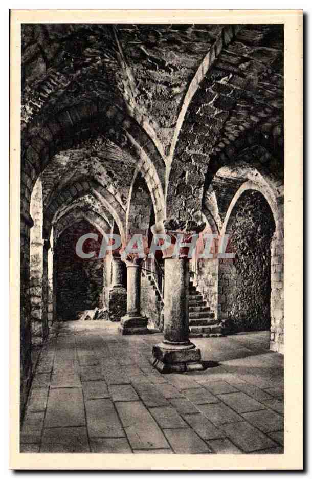 Intérieur de l'abbaye du Mont-Saint-Michel — Salle de l'Aquilon — éditeur Serv. Commercial Monuments Historiques