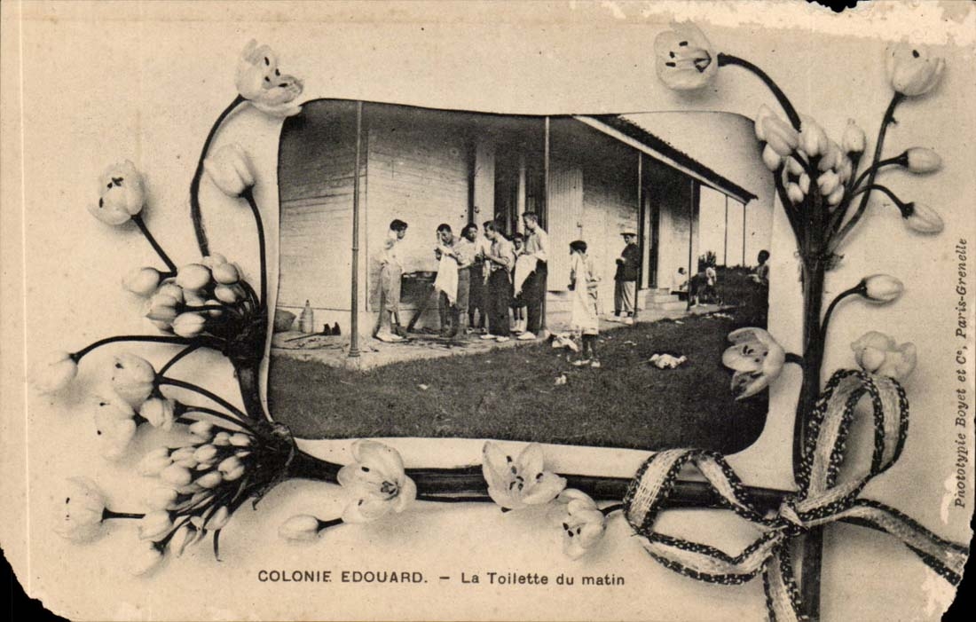 fantaisie - Enfants - Colonie Edouard - la toilette du matin - fleurs CPA 