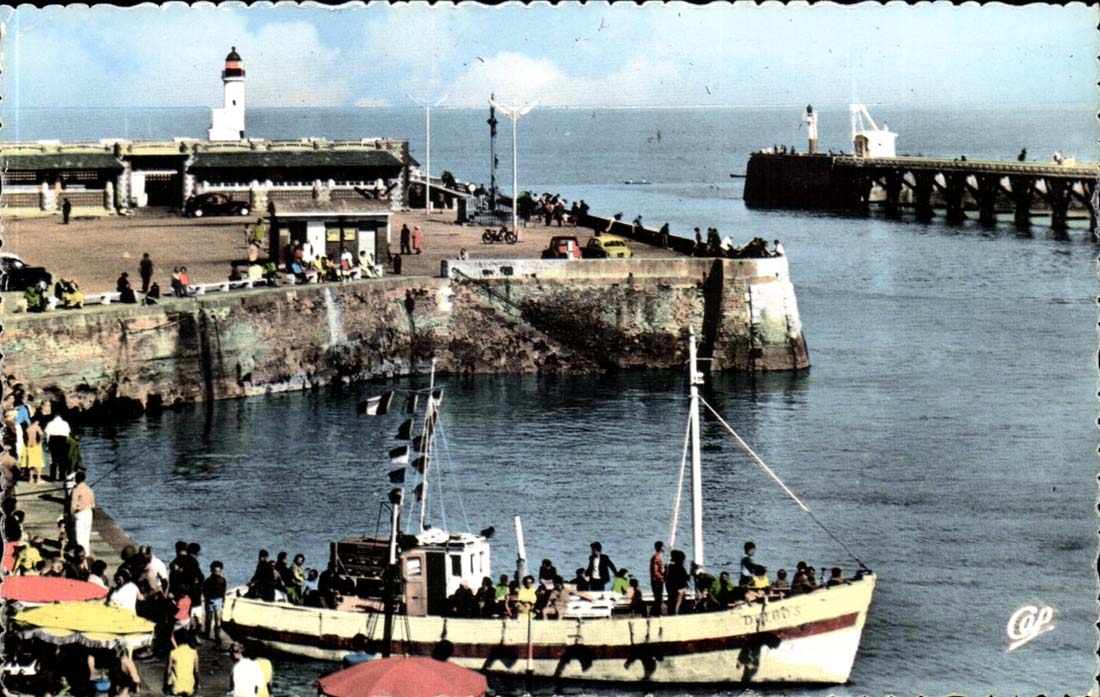 Le Treport CPA La Vedette promenade en mer