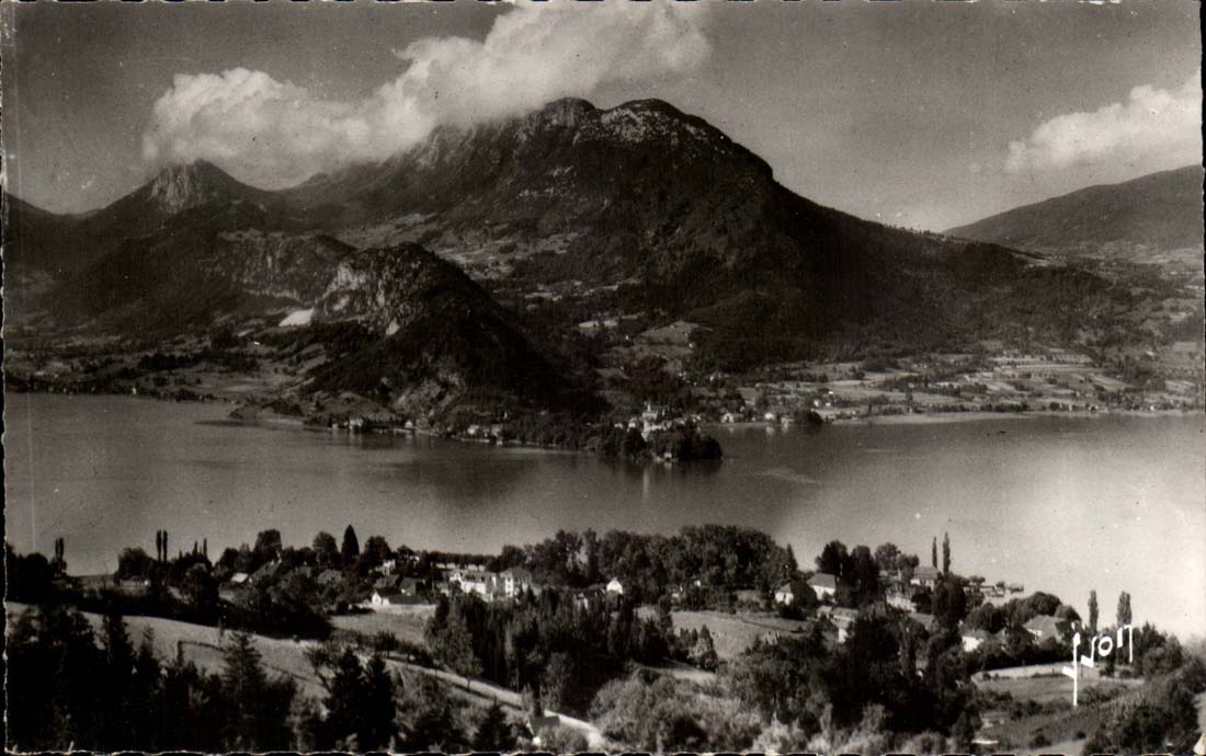 Lac d'Annecy (Hte-Savoie) — Talloires à l'ombre de la montagne — Éditions d'Art Français