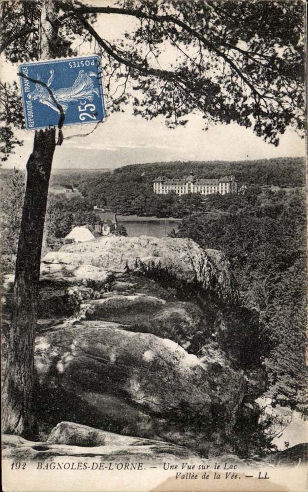 Bagnoles de l'orne CPA Une vue sur le lac