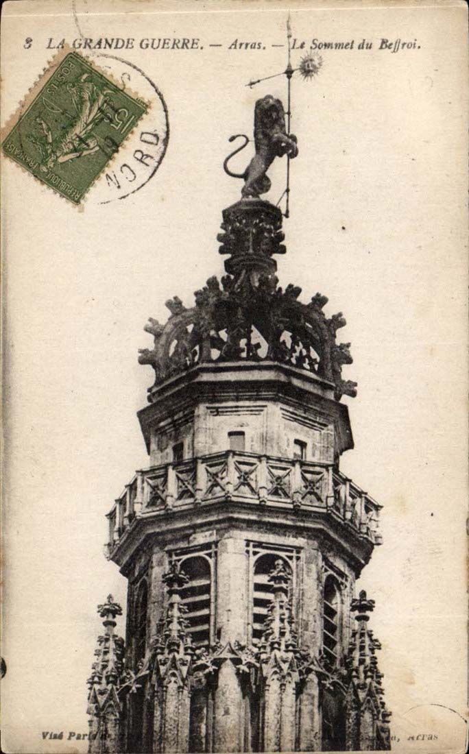 Arras CPA Le sommet du beffroi (lion)