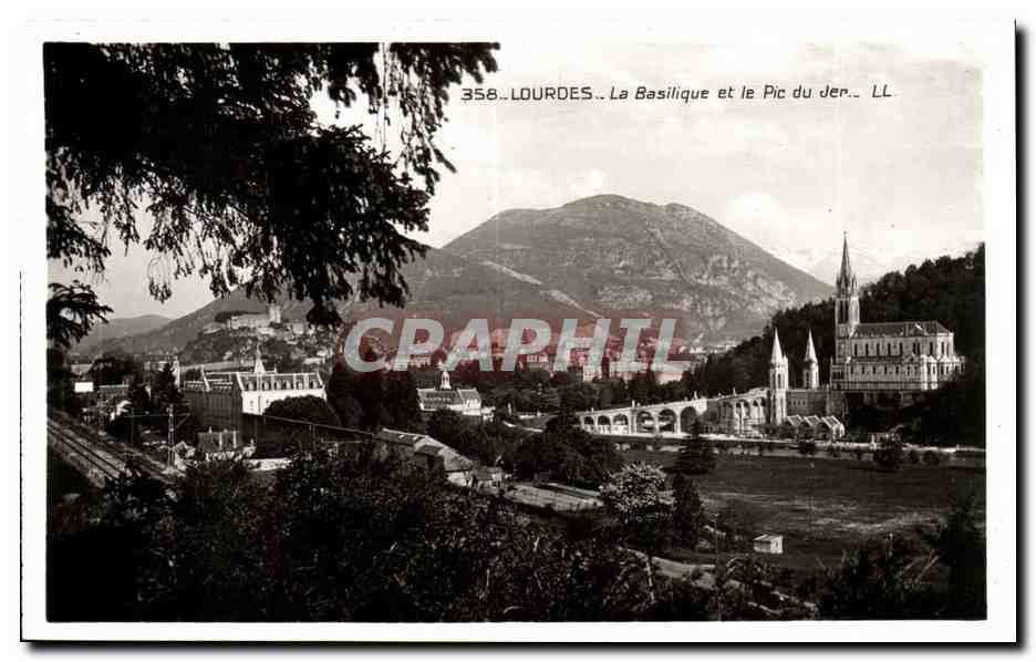 Lourdes CPA La basiliquet et le pic de jer