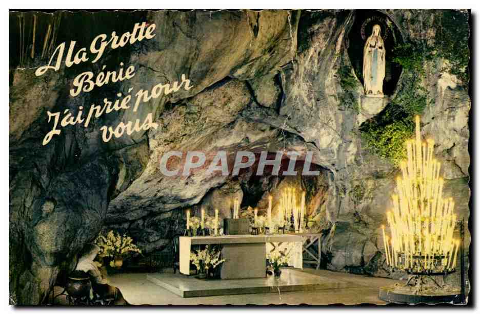 Lourdes CPM La grotte miraculeuse