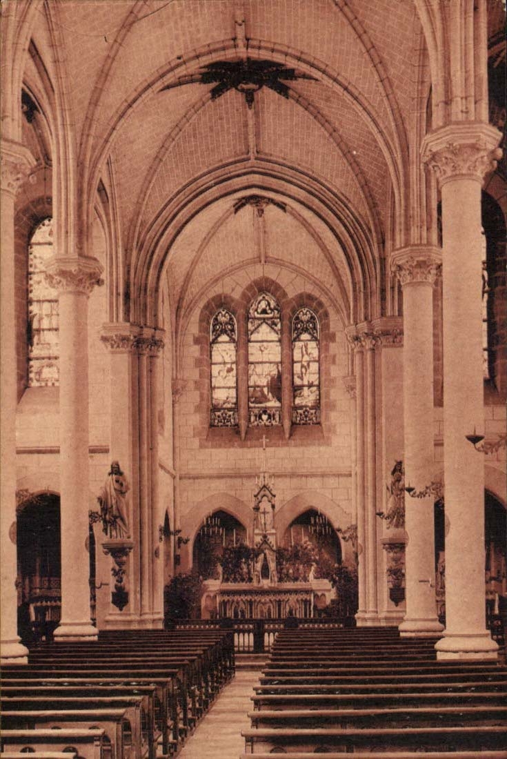 CPA CAlvaire de Pont chateau Interieur de la chapelle