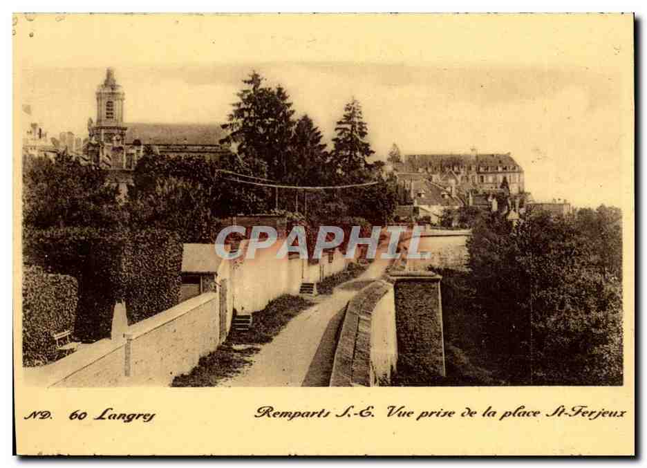 Langres CPA Remparts Vue prise de la place Ferjeux