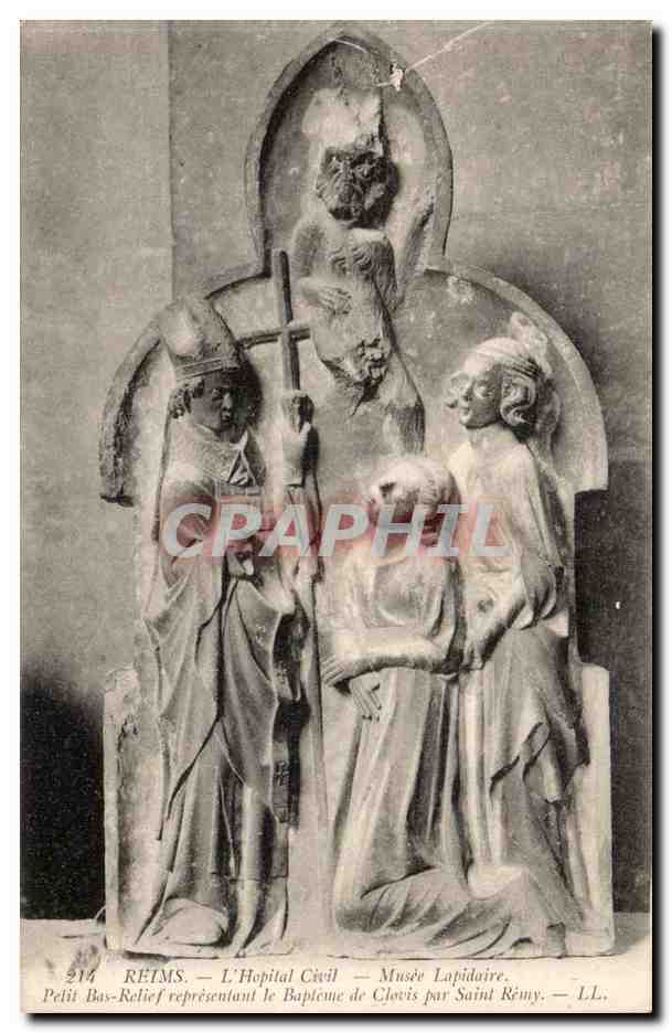 Reims — L'Hôpital Civil — Musée Lapidaire — Petit bas-relief représentant le baptême de Clovis par Saint Rémy — I.L.