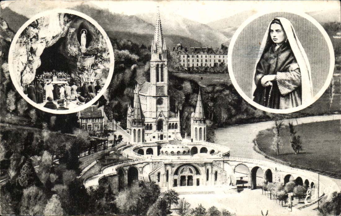 Lourdes - La Basilique - la Grotte - CPA 