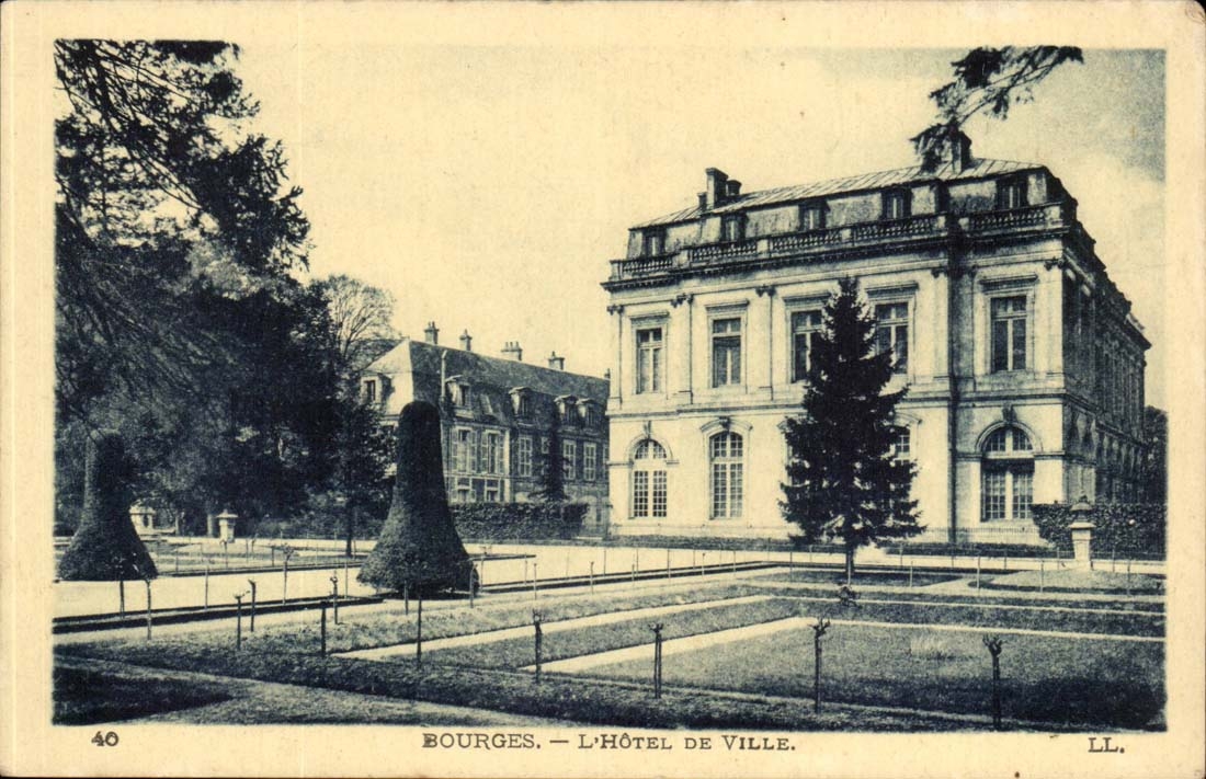 Bourges - L'Hotel de Ville - CPA 