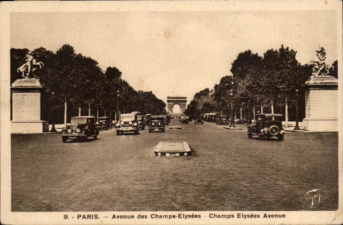 Paris - 8 - Avenue des Champs Elysees - Automobile - CPA 