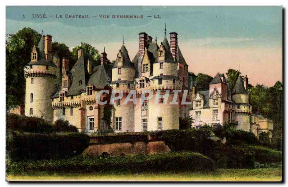 Usse - Le Chateau - Vue d'ensemble - CPA 