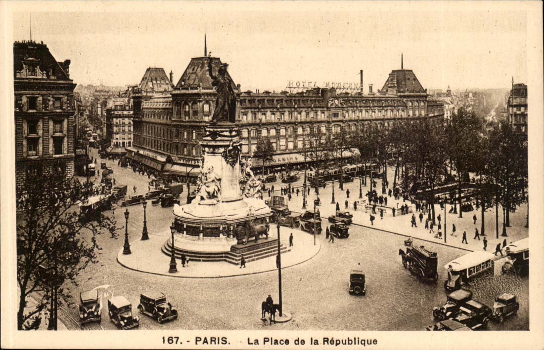 Paris - 3 - Place de la Republique - CPA 